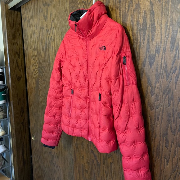 The North Face Women’s Holladown Jacket - Picture 2 of 8